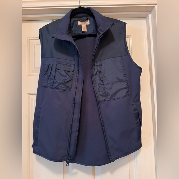 Duluth Trading Company, Men's 8 pocket navy blue Vest - Picture 1 of 9